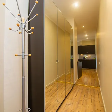 Sunny 1-bedroom Bright And Cozy *